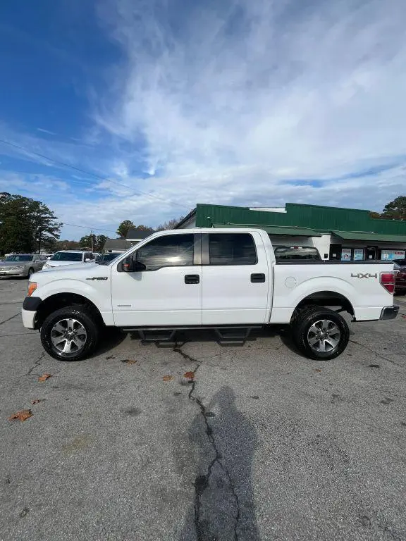 Dealer listing photo 4 of 10